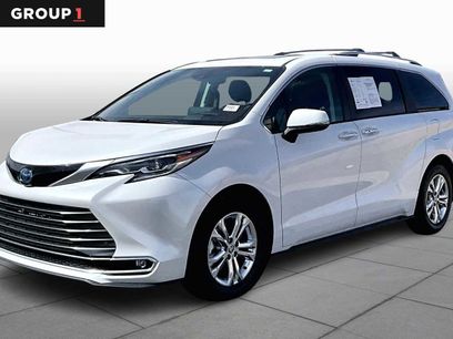 Used 2024 Toyota Sienna Platinum