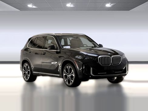 Used 2026 BMW X5 sDrive40i w/ Climate Comfort Package image 6