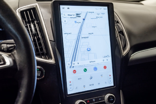 Used 2022 Ford Edge SEL w/ Convenience Package AWD/4WD image 18