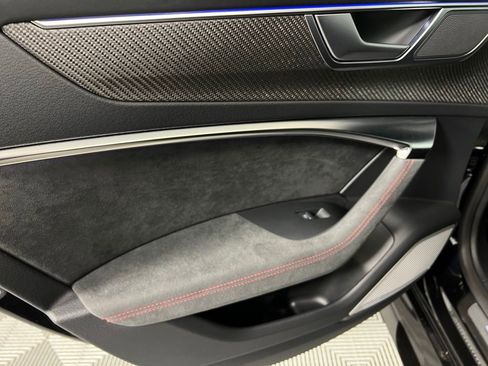 Used 2024 Audi RS 7 Performance image 29