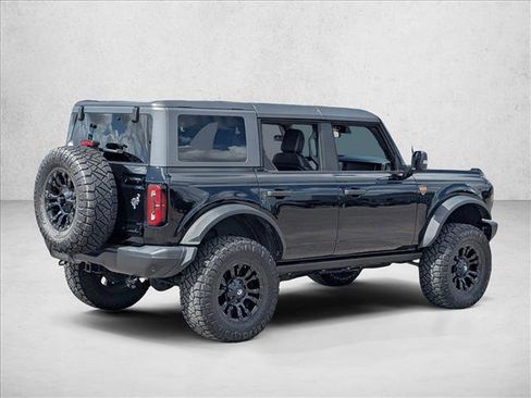 Used 2022 Ford Bronco Badlands w/ Sasquatch Package image 5