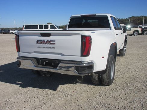 New 2026 GMC Sierra 3500 Pro image 5