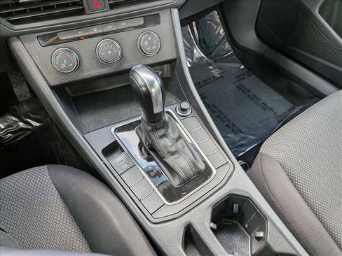 Used 2019 Volkswagen Jetta FWD image 12