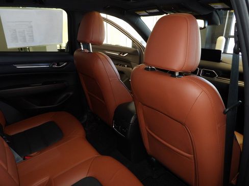 Certified 2024 MAZDA CX-5 Carbon Edition image 17