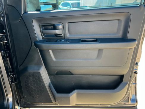 Used 2024 RAM 3500 Tradesman w/ Chrome Appearance Group AWD/4WD image 23