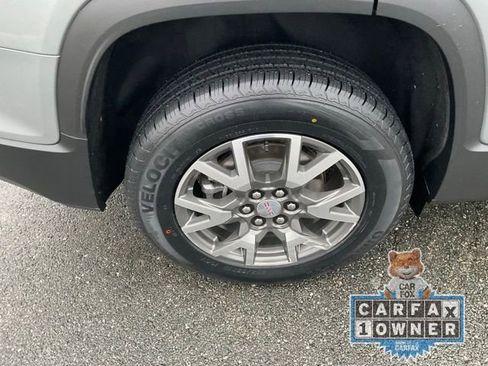 Used 2023 GMC Acadia SLE w/ Driver Convenience Package image 7