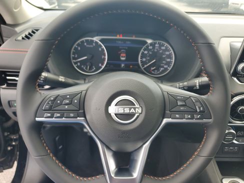 New 2025 Nissan Sentra SR w/ Midnight Edition image 20