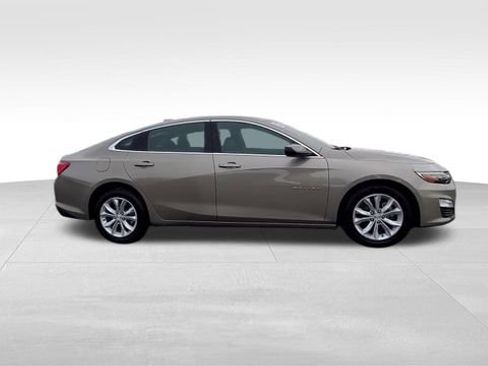 Used 2023 Chevrolet Malibu LT image 9