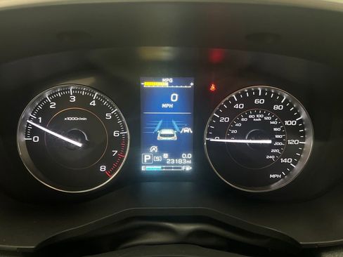 Used 2020 Subaru Crosstrek 2.0i Limited w/ Moonroof Package w/Navigation AWD/4WD image 17