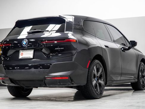 Used 2024 BMW iX xDrive50 AWD/4WD image 15