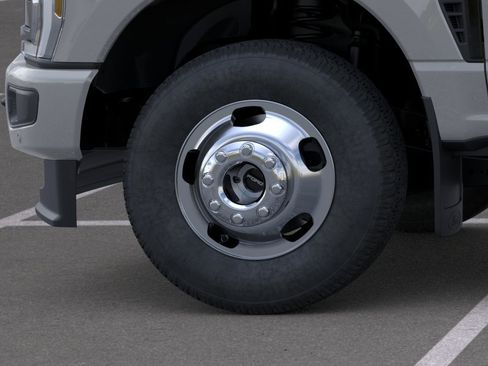 New 2026 Ford F350 Platinum AWD/4WD image 19