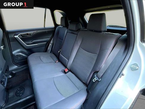 Used 2021 Toyota RAV4 SE AWD/4WD image 21