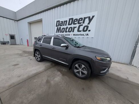 Used 2019 Jeep Cherokee Limited image 22