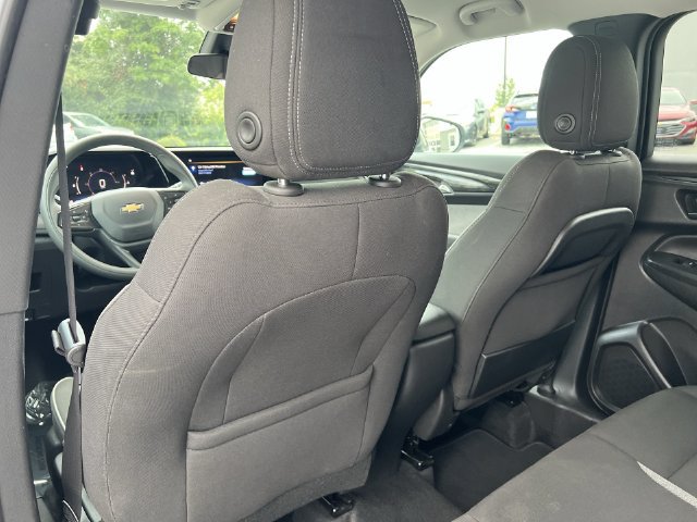 Used 2025 Chevrolet TrailBlazer LT AWD/4WD image 35