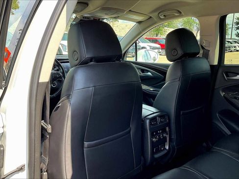Used 2020 Buick Envision Essence image 11