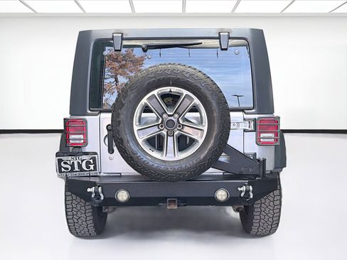 Used 2018 Jeep Wrangler Unlimited Sport w/ Connectivity Group image 5