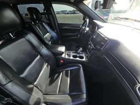 Used 2020 Jeep Grand Cherokee Limited AWD/4WD image 11