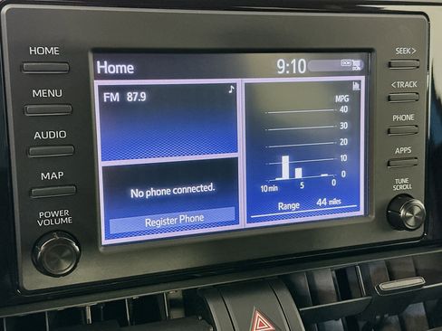 Used 2019 Toyota RAV4 LE w/ Carpet Mat Package image 19