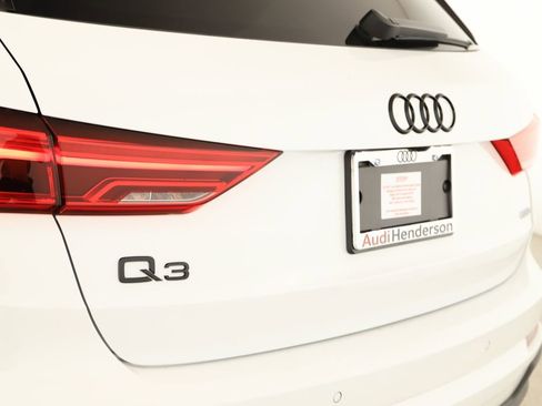 Certified 2025 Audi Q3 2.0T Premium Plus w/ Premium Plus Package AWD/4WD image 37