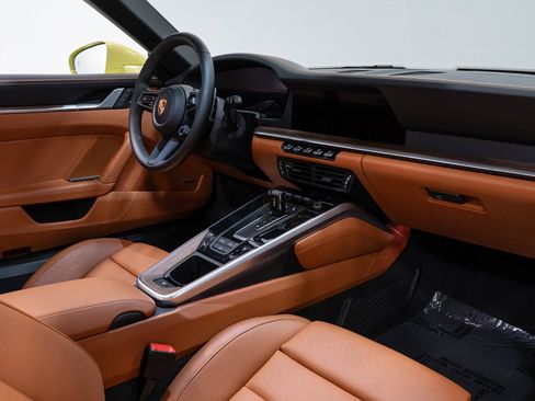 Used 2025 Porsche 911 Carrera image 79