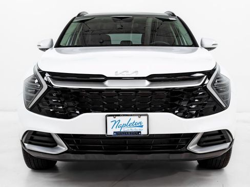 Used 2025 Kia Sportage EX w/ Premium Package AWD/4WD image 4