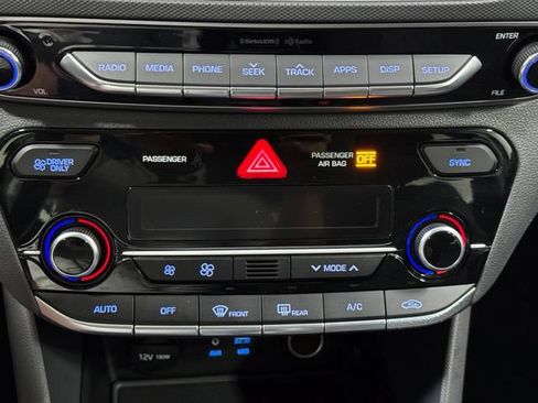 Used 2018 Hyundai Ioniq Blue FWD image 17
