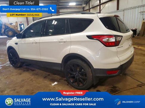 Used 2017 Ford Escape SE w/ Equipment Group 201A FWD image 3
