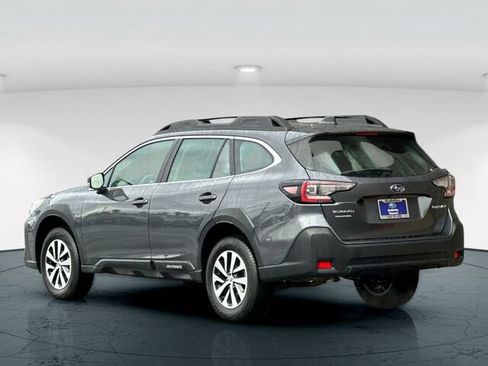 Certified 2025 Subaru Outback image 4