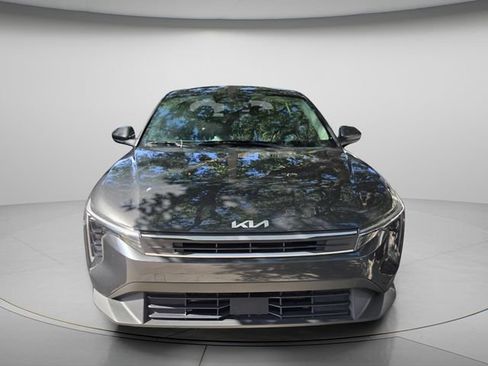 Used 2025 Kia K4 FWD image 3