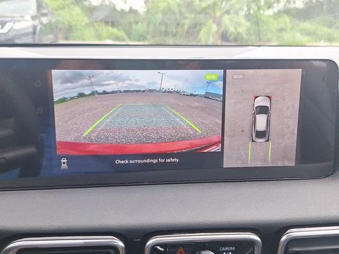 New 2026 Nissan Sentra SR w/ SR Premium Package FWD image 23