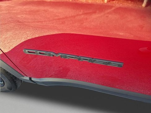 New 2026 Jeep Compass Latitude image 20