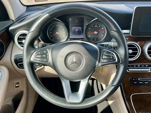 Used 2017 Mercedes-Benz GLC 300 image 36