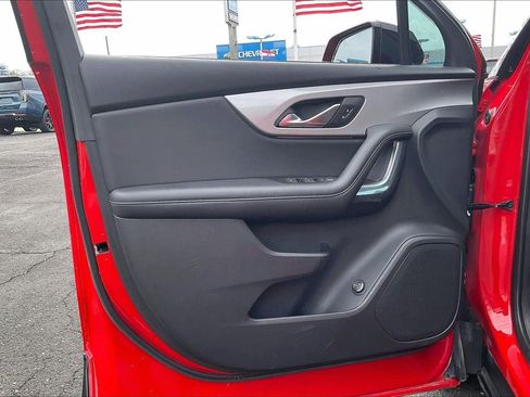 Used 2021 Chevrolet Blazer LT FWD image 24
