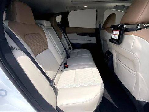 New 2026 Nissan Murano Platinum w/ Cargo Package AWD/4WD image 10