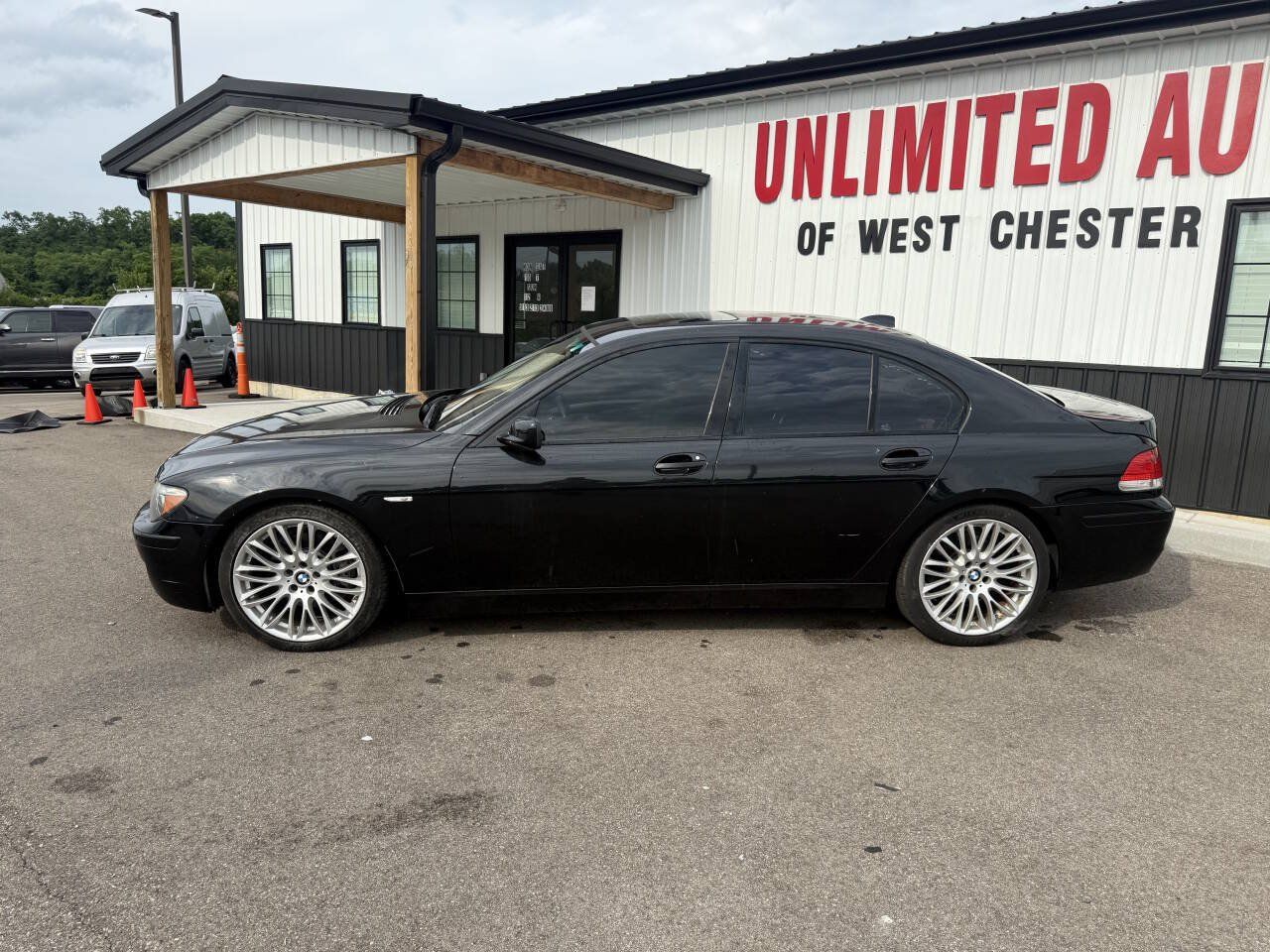 Used 2008 BMW 750i w/ Sport Pkg RWD image 12