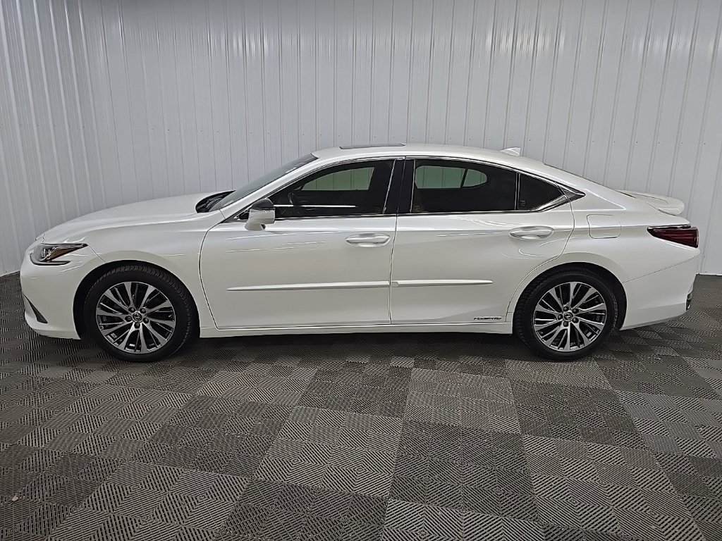 Used 2019 Lexus ES 300h w/ Premium Package FWD image 5