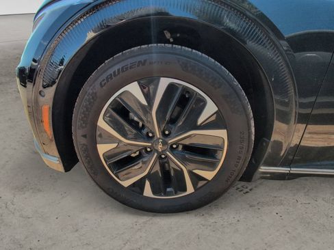 Used 2023 Kia EV6 Wind w/ Wind Technology Package AWD/4WD image 12