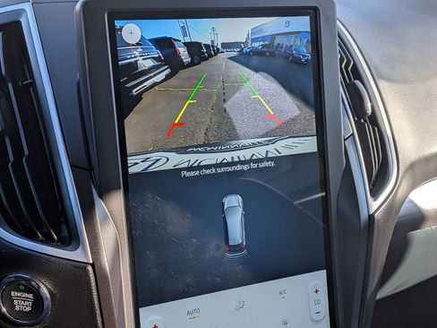 Used 2021 Ford Edge SE image 20