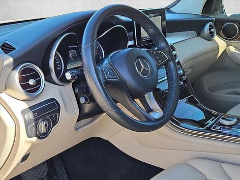Used 2017 Mercedes-Benz GLC 300 image 10
