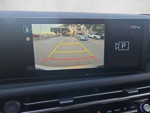 Used 2025 Hyundai Tucson SEL image 13