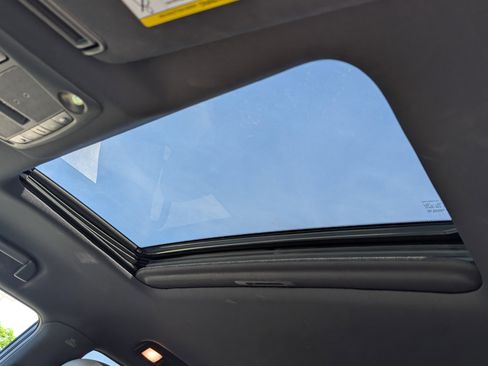 Used 2023 Nissan Armada SL w/ Midnight Edition Package image 15