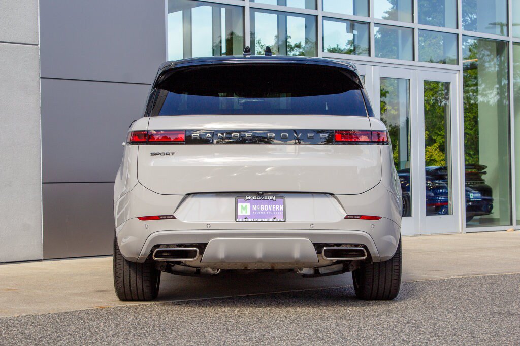 Used 2025 Land Rover Range Rover Sport Autobiography AWD/4WD image 9