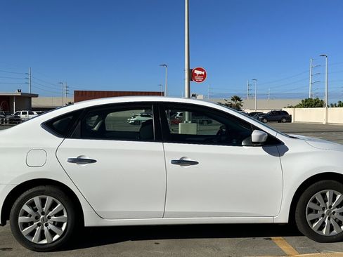 Used 2019 Nissan Sentra S image 6