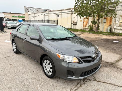 Used 2013 Toyota Corolla L image 1
