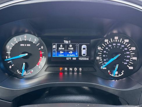 Used 2015 Ford Fusion SE w/ Equipment Group 201A FWD image 15