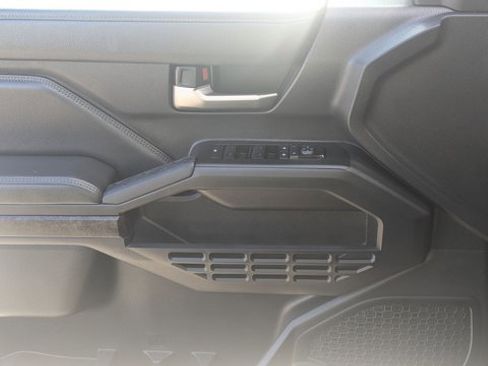 Used 2024 Toyota Tacoma Limited w/ Limited Package (LT) image 11