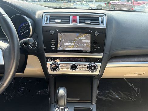 Used 2017 Subaru Outback 3.6R Limited AWD/4WD image 15