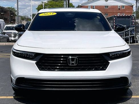 Used 2023 Honda Accord Sport image 2