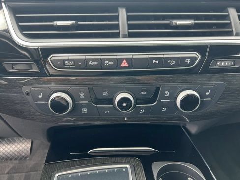 Used 2017 Audi Q7 3.0T Premium Plus AWD/4WD image 25