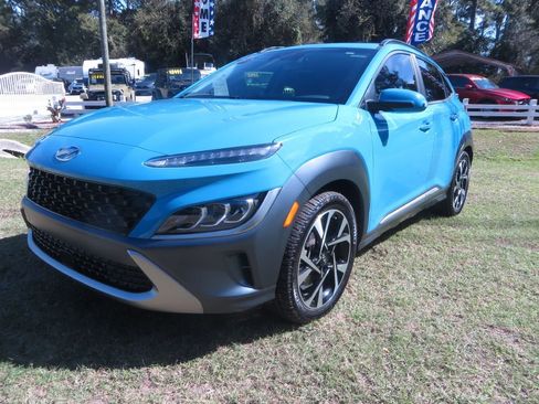 Used 2022 Hyundai Kona Limited image 2